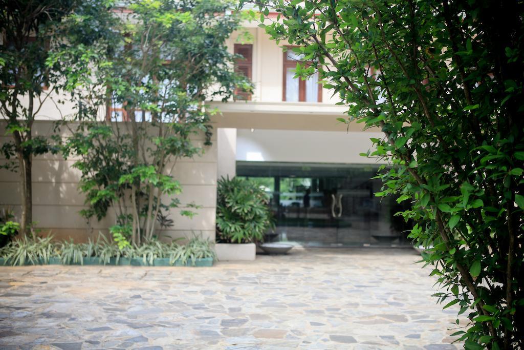 Lavendish Okrin Hotel Kataragama Buitenkant foto