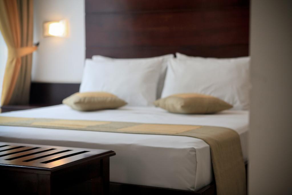 Lavendish Okrin Hotel Kataragama Kamer foto